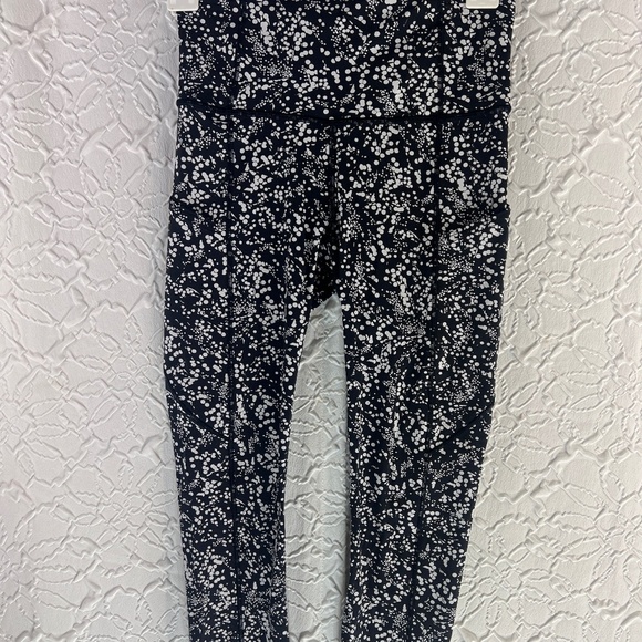 Lululemon Fast & free Crop ll Nulux Chirasu crop - Picture 1 of 7